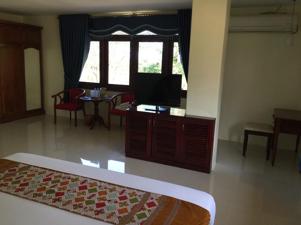 Champasak Palace Hotel Paksze Kültér fotó