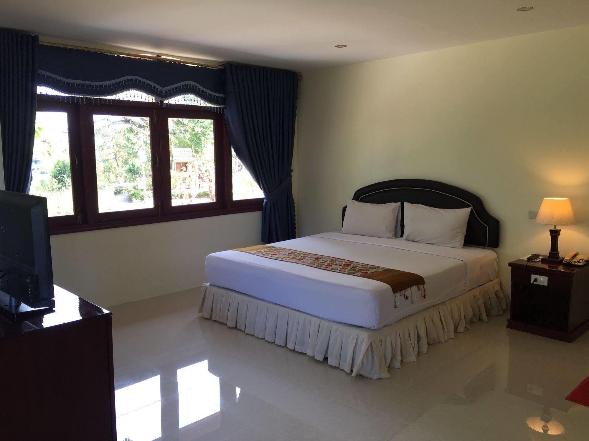 Champasak Palace Hotel Paksze Kültér fotó