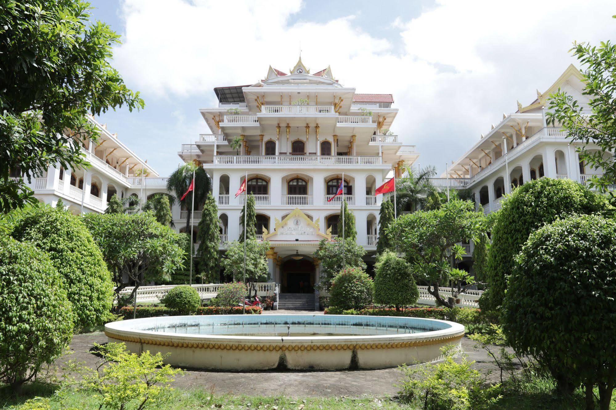 Champasak Palace Hotel Paksze Kültér fotó
