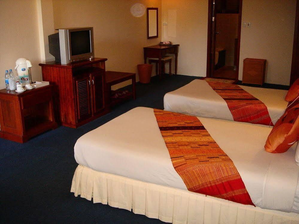 Champasak Palace Hotel Paksze Kültér fotó